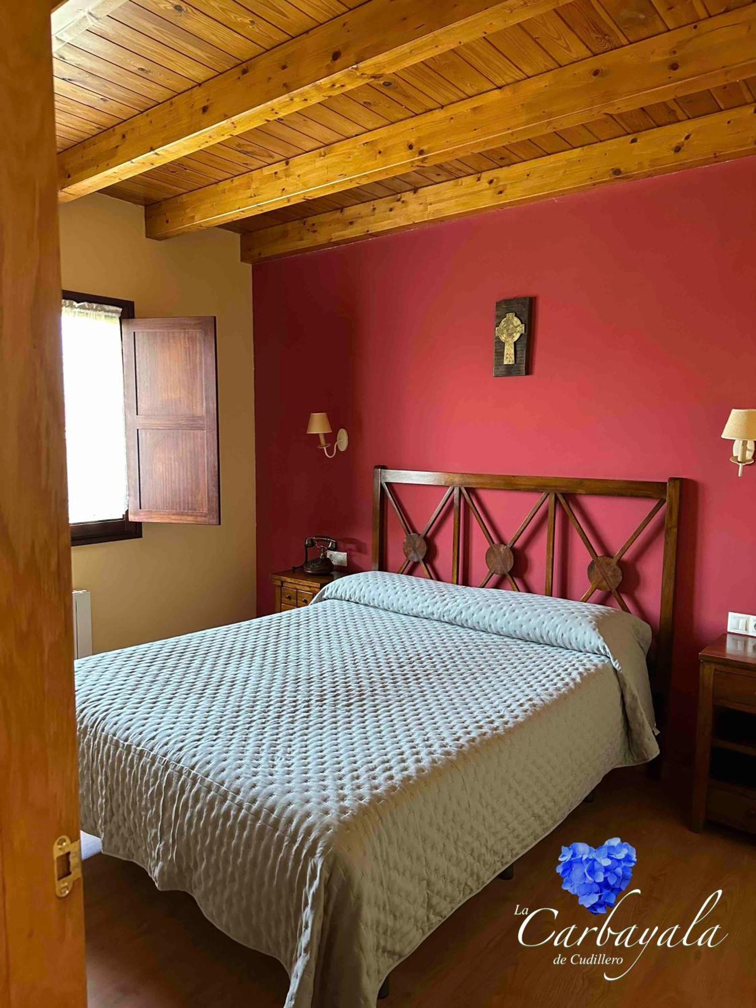 Apartamentos Rurales La Carbayala Oviñana エクステリア 写真