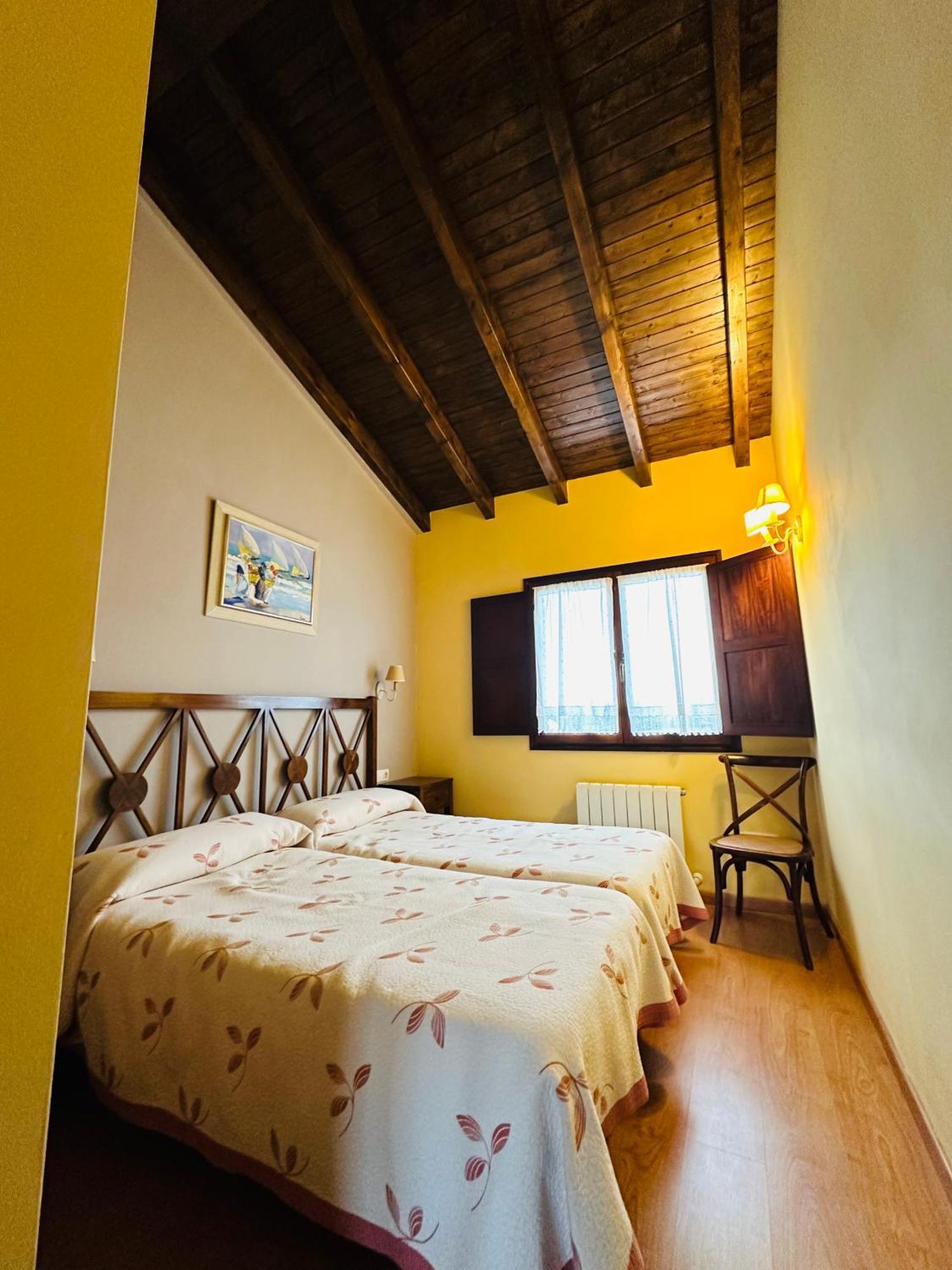 Apartamentos Rurales La Carbayala Oviñana エクステリア 写真