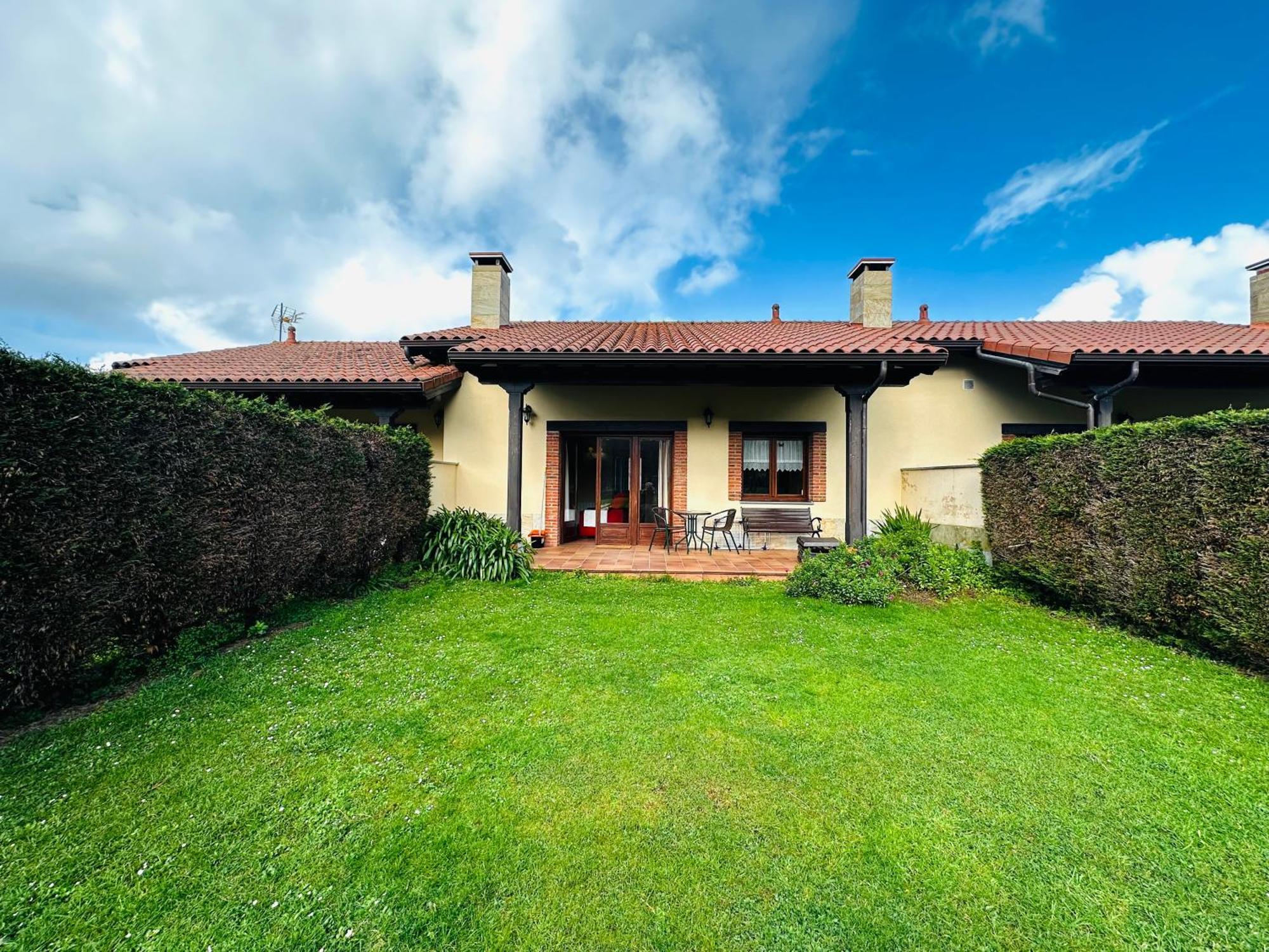 Apartamentos Rurales La Carbayala Oviñana エクステリア 写真