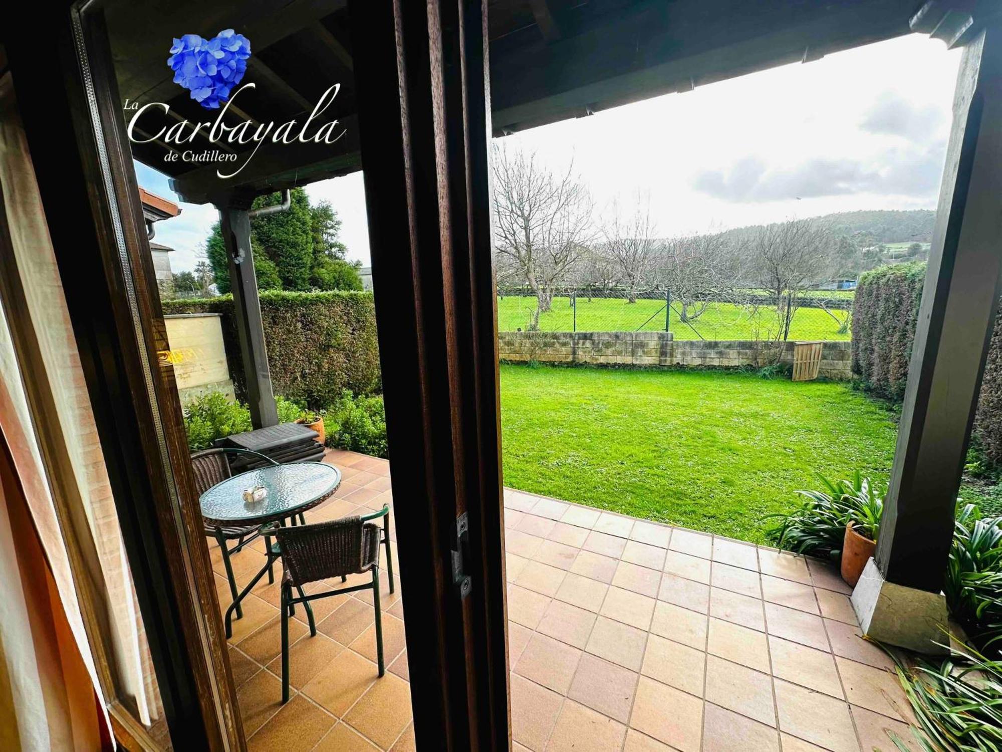 Apartamentos Rurales La Carbayala Oviñana エクステリア 写真