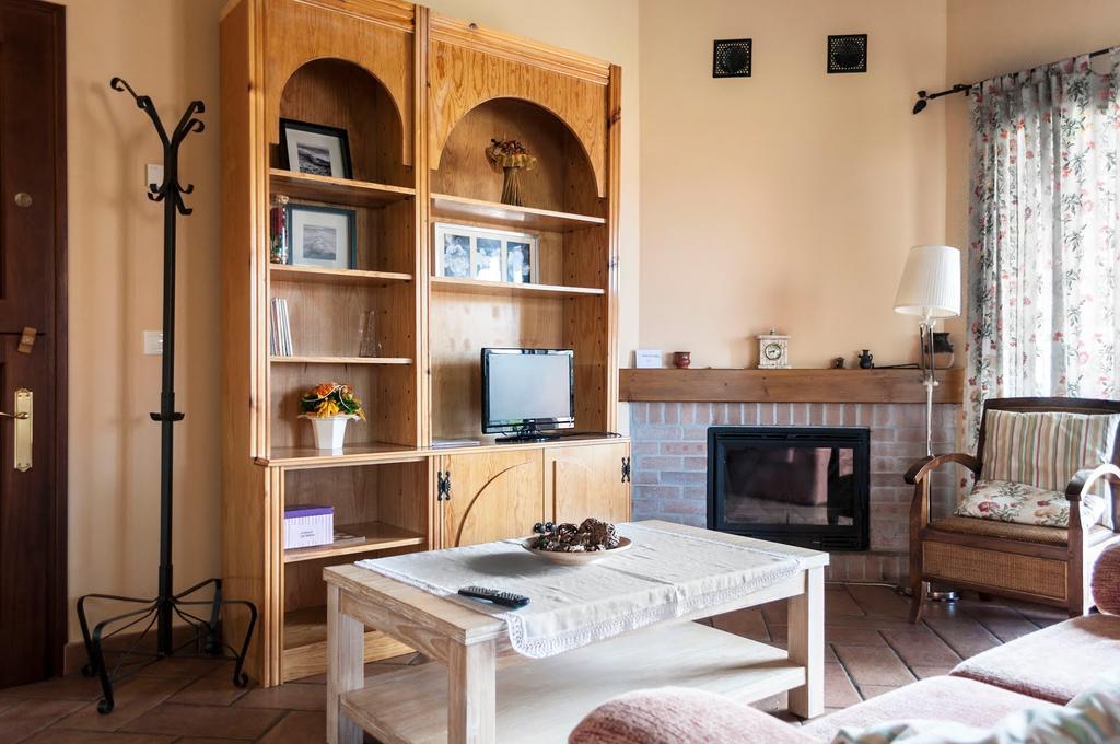 Apartamentos Rurales La Carbayala Oviñana エクステリア 写真
